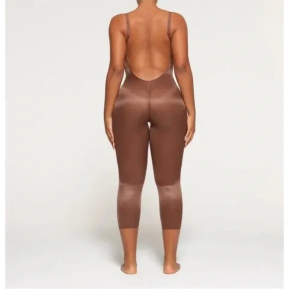 SKIMS Barely There Shape wear Low Back Catsuit  ( SAND ) NEW WITH TAGS! - Picture 6 of 6